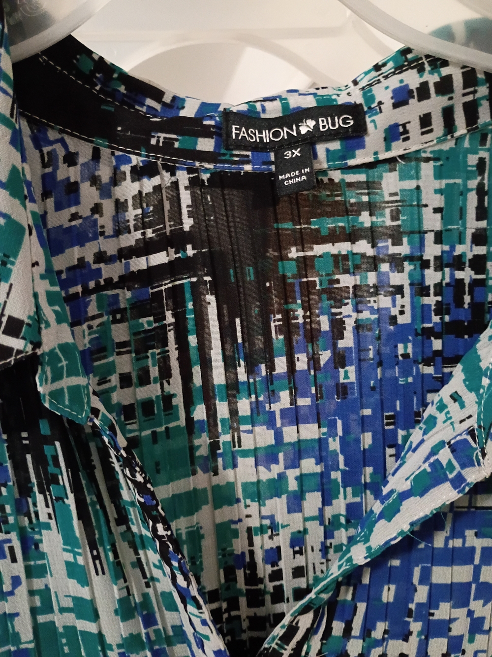 Fashion Bug Women's Teal & Blue Printed Button-Up Shirt